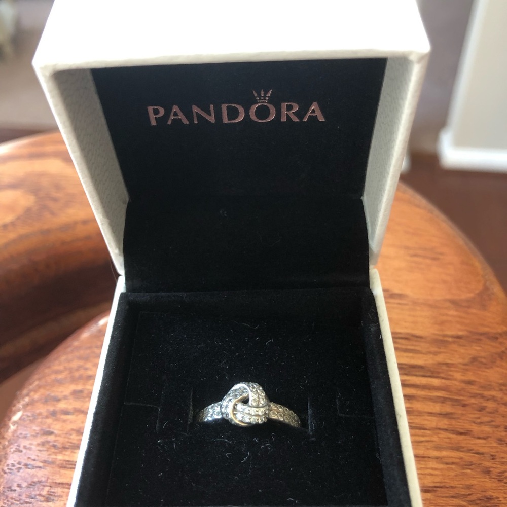 Sparkling Love Knot Ring